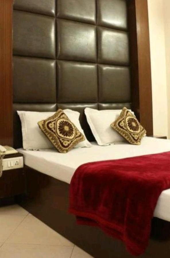Hotel Maharaja Continental - New Delhi Exterior photo